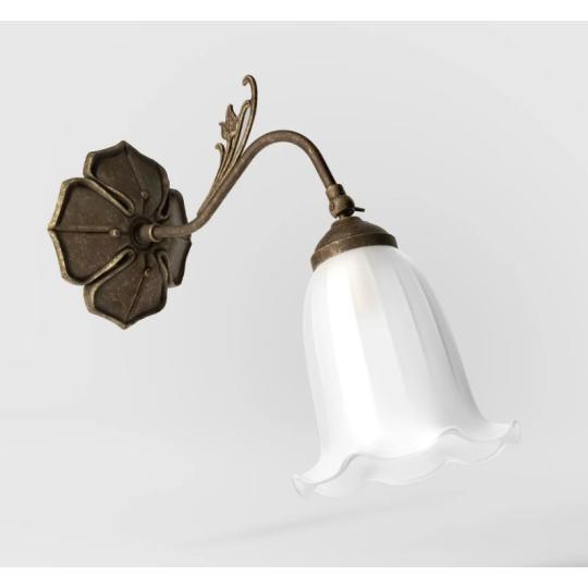 klasicke elegantne romanticke nastenne svietidlo lampa spalna sklenene tienidlo mosadzne sklenene kvetinovy tvar mestianske secese antikovane opal sklenene tienidlo.jpg
